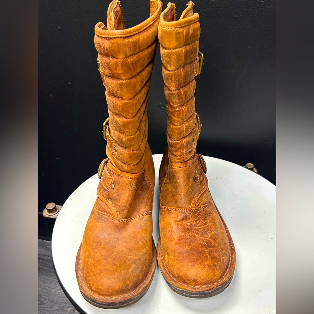 Womens Rust/Brown UGG Leather Moto Boots. Size 8.5